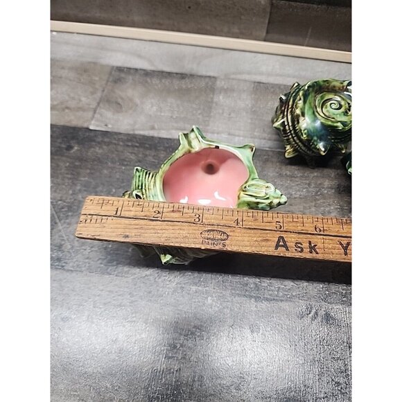 Vintage Conch Salt Pepper Shakers  Ashtray Set Beach Ocean Kitchen Kitchy - Picture 6 of 10